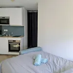 Center Compans Free Parking Wifi Subway Airport Apartamento *