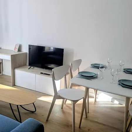 Center Compans Free Parking Wifi Subway Airport Toulouse