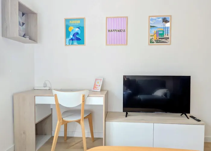 Center Compans Free Parking Wifi Subway Airport Apartamento